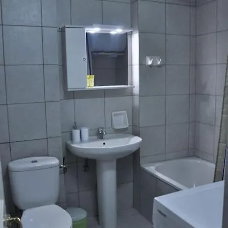 Apartman Simplicity Flat Near White Tower