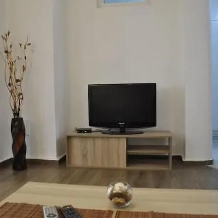 Apartment Simplicity Flat Near White Tower *