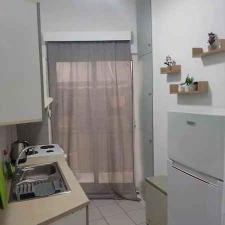Апартамент Simplicity Flat Near White Tower Солун